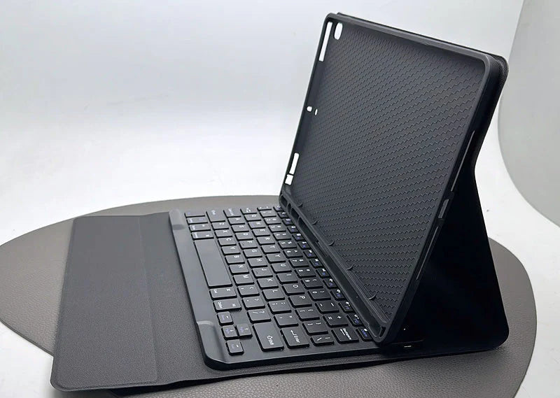 iPad Air 11 2024/Air 4/5 10.9/Pro 11 2021/2020/2018 Detachable Build-in Bluetooth Keyboard Case