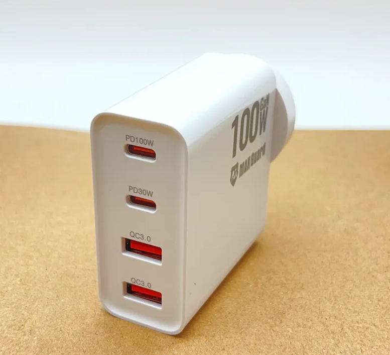 Maxguard TS710AAC 2PD + 2USB-A 100W Power Adapter